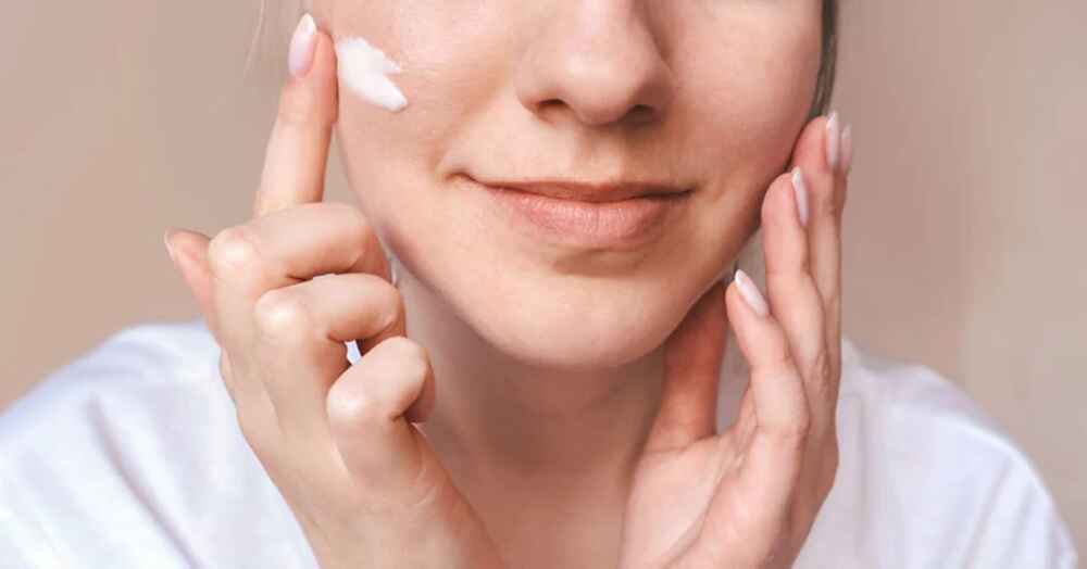 Bakuchiol vs. Retinol: ¿Cuál es Mejor para tu Piel?